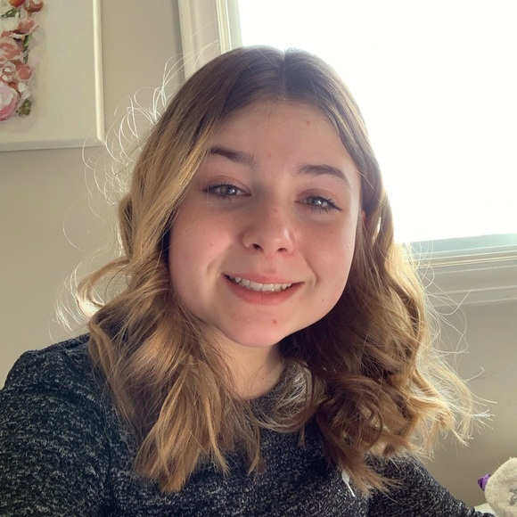 Meet your Posher, Dani - Picture 1 of 1